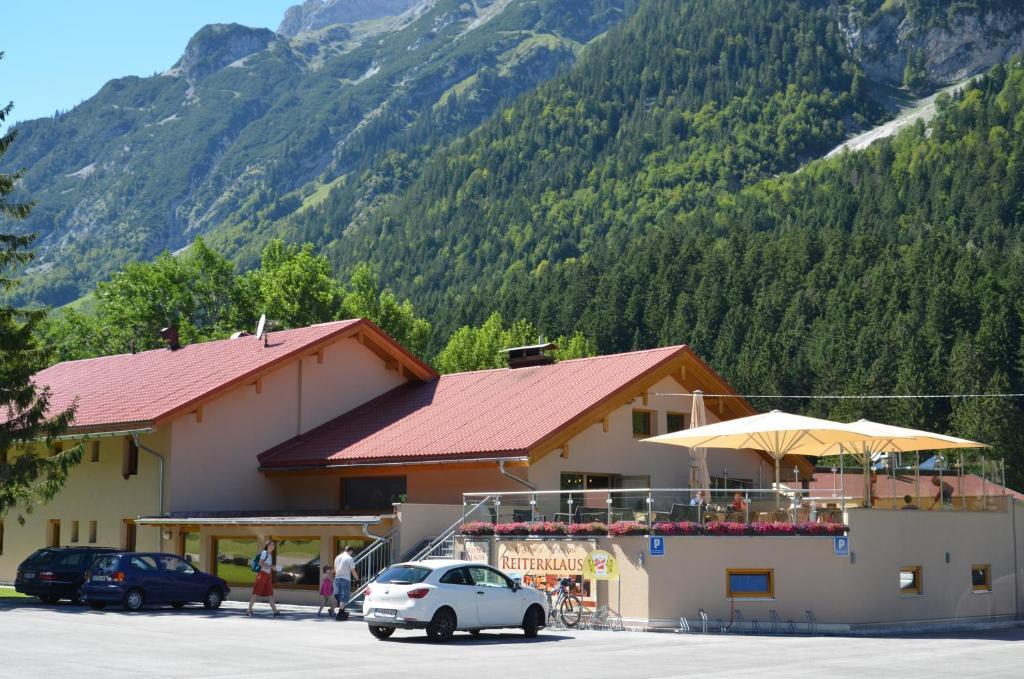 Gasthaus-Pension Reiterklause Leutasch Rum bild